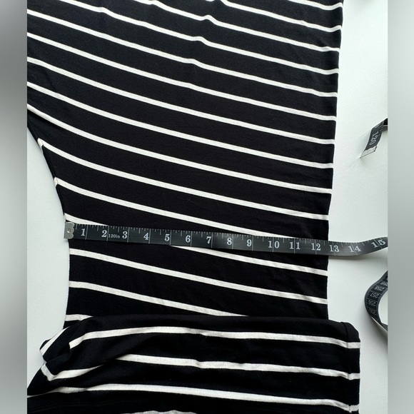 BCBG MaxAzria Black and White Striped dress Size XS - Picture 6 of 6